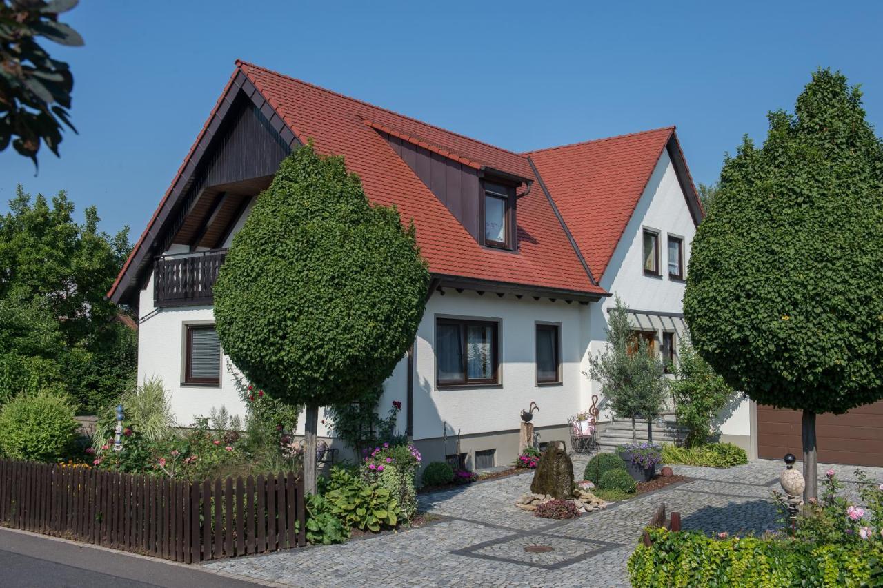 Ferienwohnung Tonart Sommerach Exterior photo